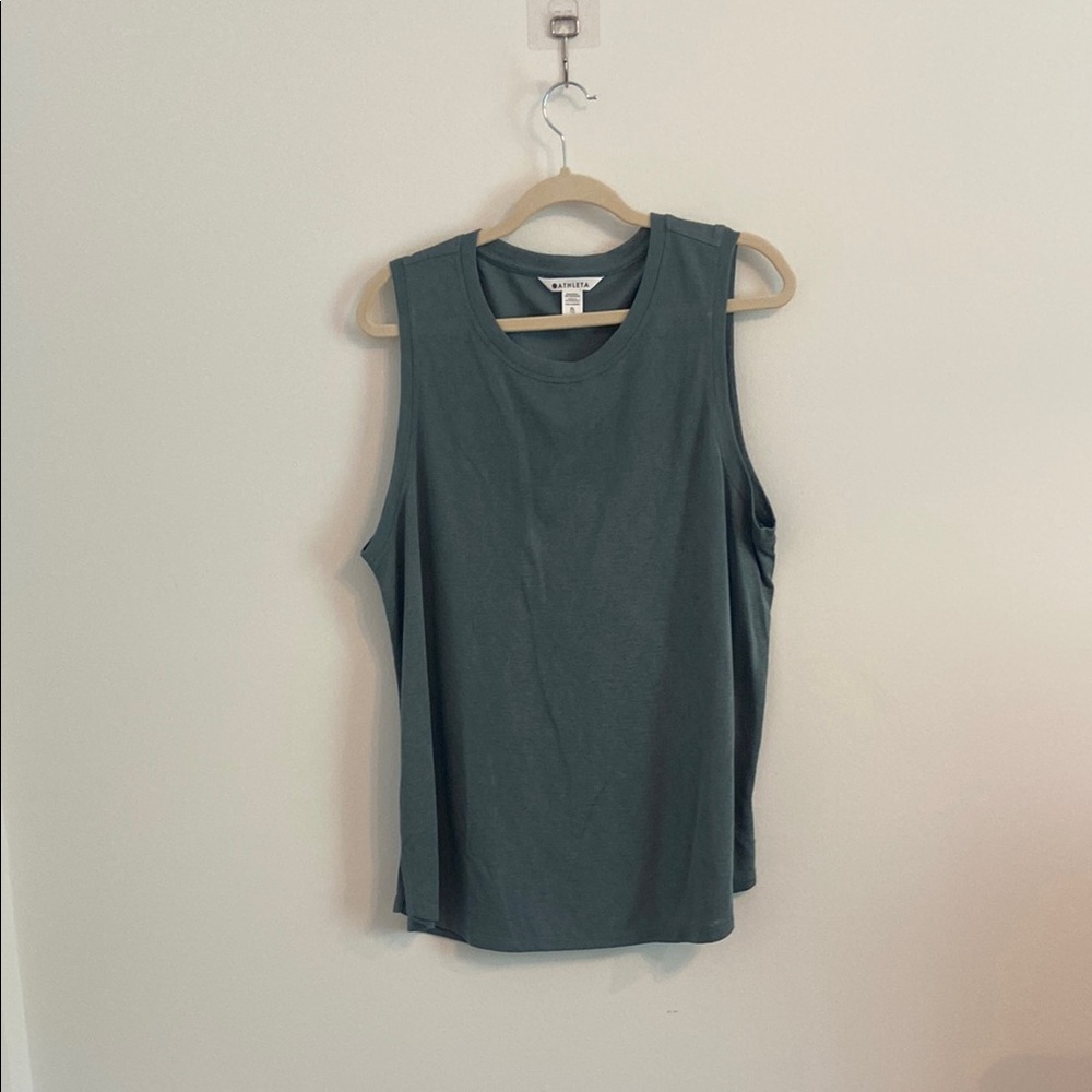 Athleta Green Sleeveless Muscle Tee